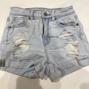 AMERICAN EAGLE LIGHT WASH JEAN SHORTS SIZE 000